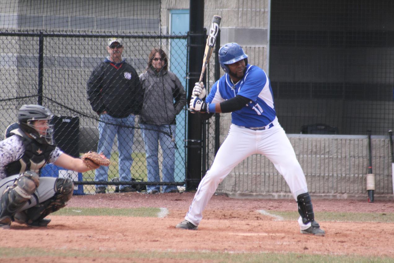 Baseball Splits Non-Conference Doubleheader with Hamilton; NEAC Fate Hangs in the Balance Heading into Final Day Tomorrow