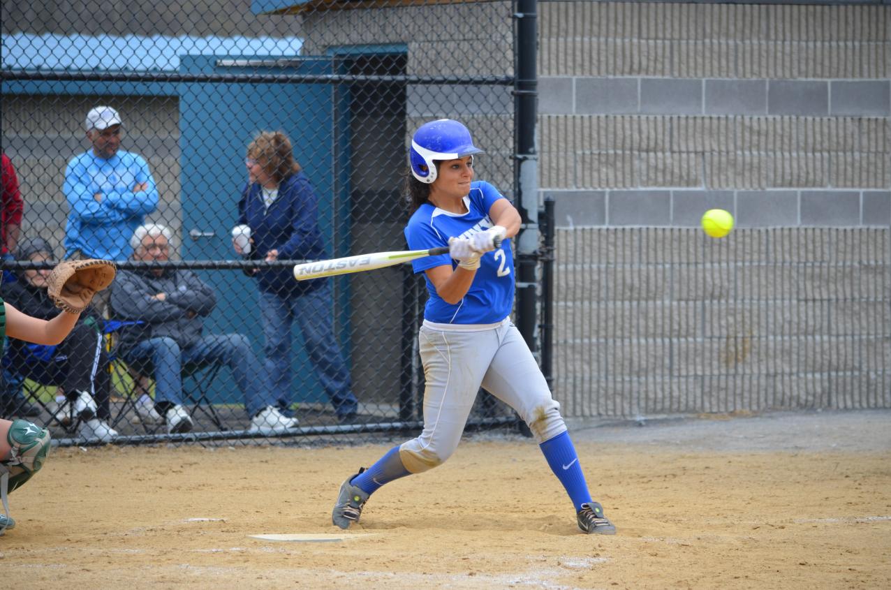 SUNYIT Softball Splits on First Day of Spring Trip
