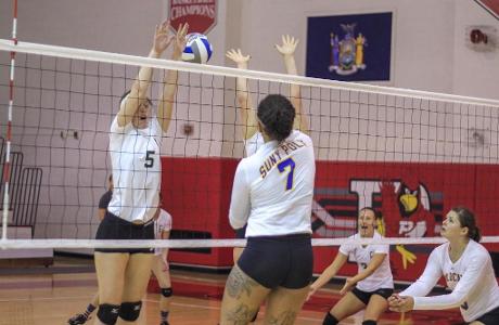 WVB: Wildcats Beat Hartwick 3-1 to Secure Their Fifth Consecutive Win.