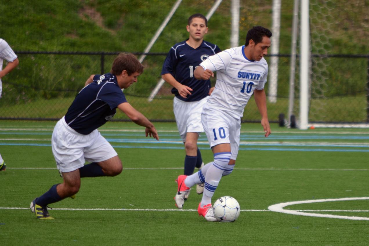 SUNYIT Men’s Soccer Beats Utica for First Time Since 2006