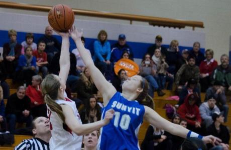 Women’s Basketball to Host First Round NEAC Tournament Game Tonight