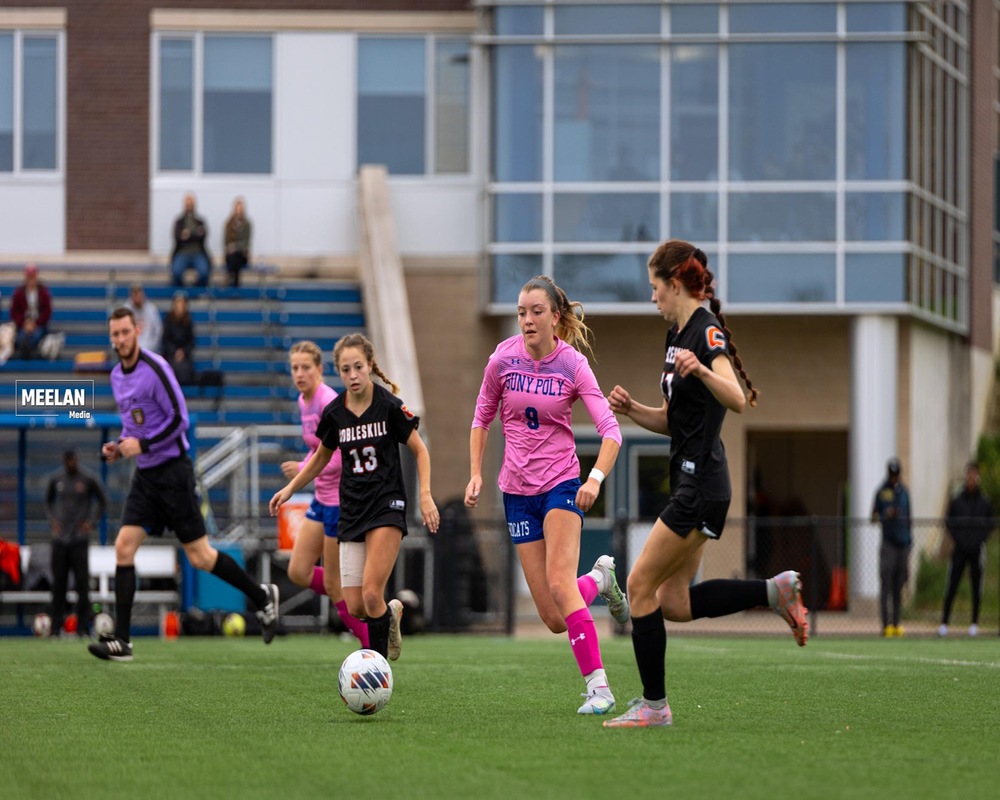WSOC: Stellar Performance From Roark Leads Wildcats to 1-0 Victory.